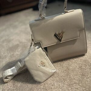 Valentino Orlando Elegant Cream Handbag Set